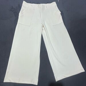 Max Studio Couper Cream Wide-Leg Cropped Pants